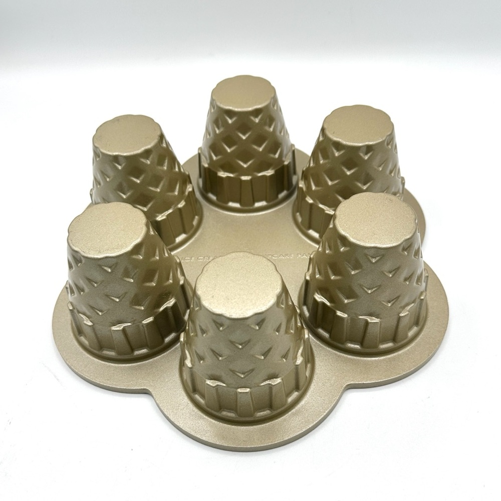 Nordic Ware Ice Cream Cone 6 Cupcake Pan. Perfect treat for Summer!